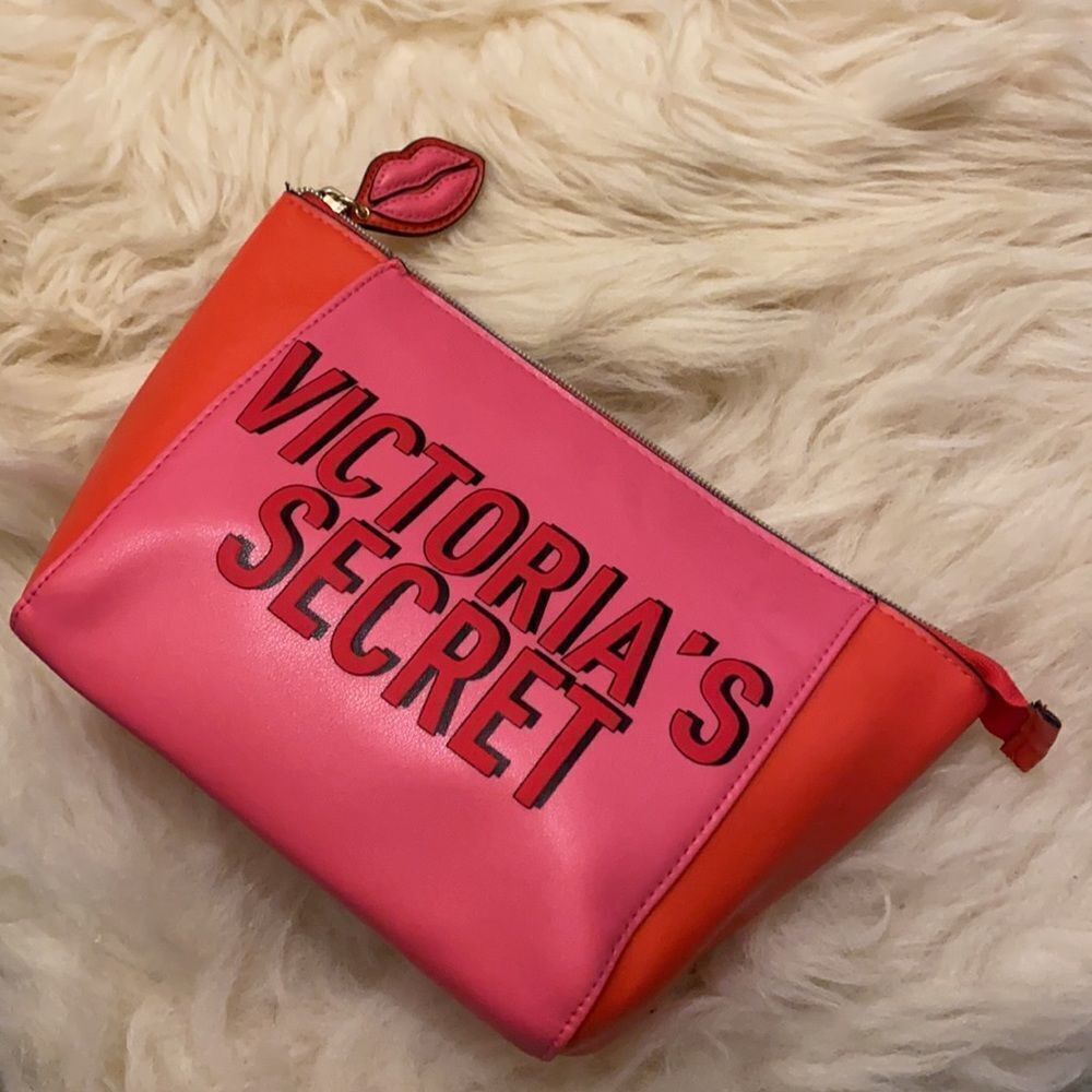 VICTORIA Secret cosmetics bag. - Picture 4 of 9